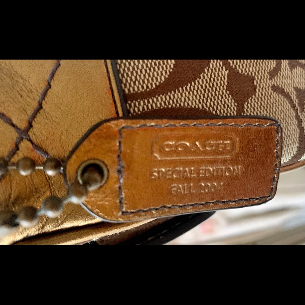 🧡NWOT Coach bronze & brown suede logo bag buckled. Get @ this price a classic! - Picture 6 of 9